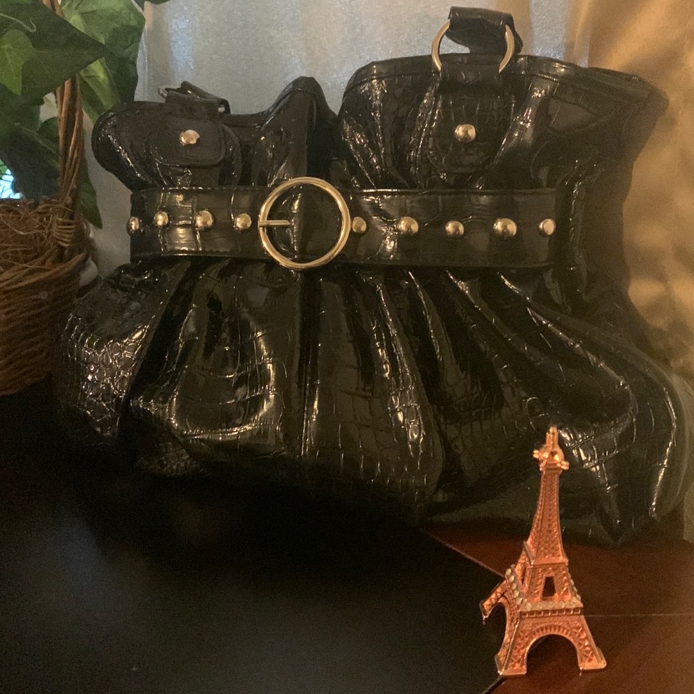 Leather Gator print purse with belt